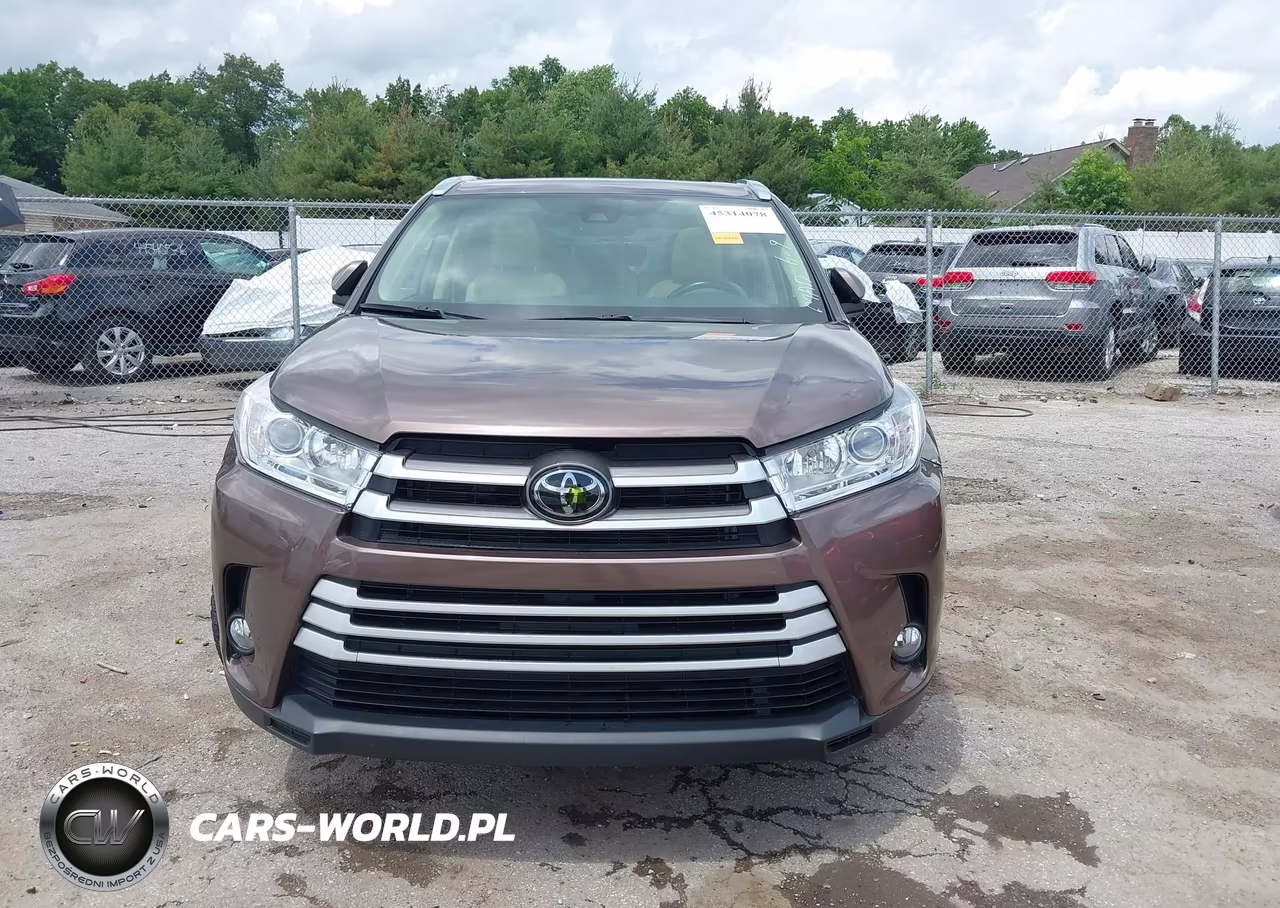 2018 Toyota Highlander Xle VIN:5TDJZRFH6JS834347 - 12