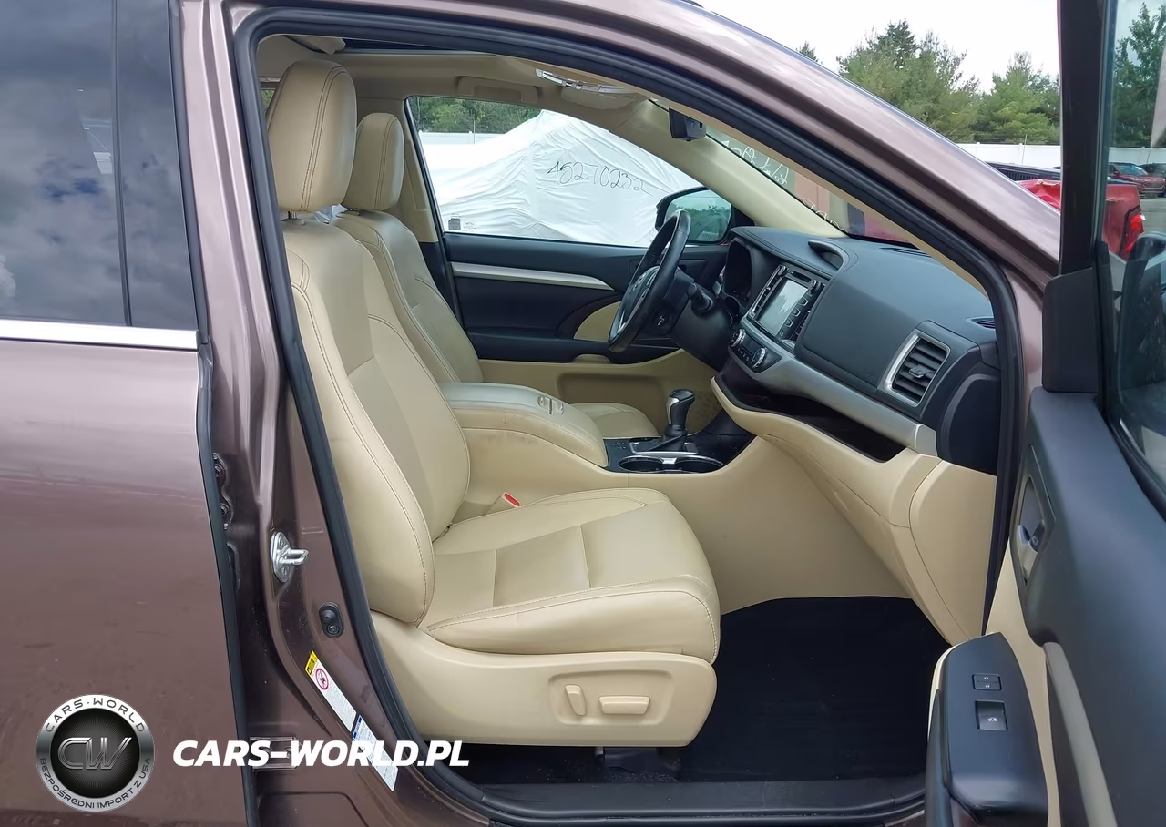 2018 Toyota Highlander Xle VIN:5TDJZRFH6JS834347 - 5
