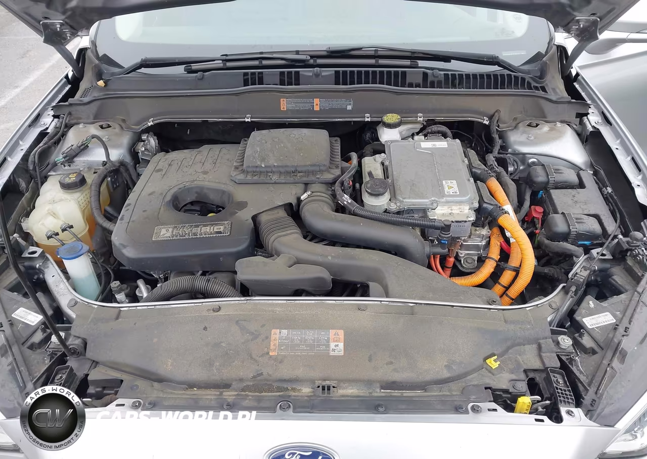 2020 Ford Fusion Hybrid Sel VIN:3FA6P0MU0LR189357 - 10