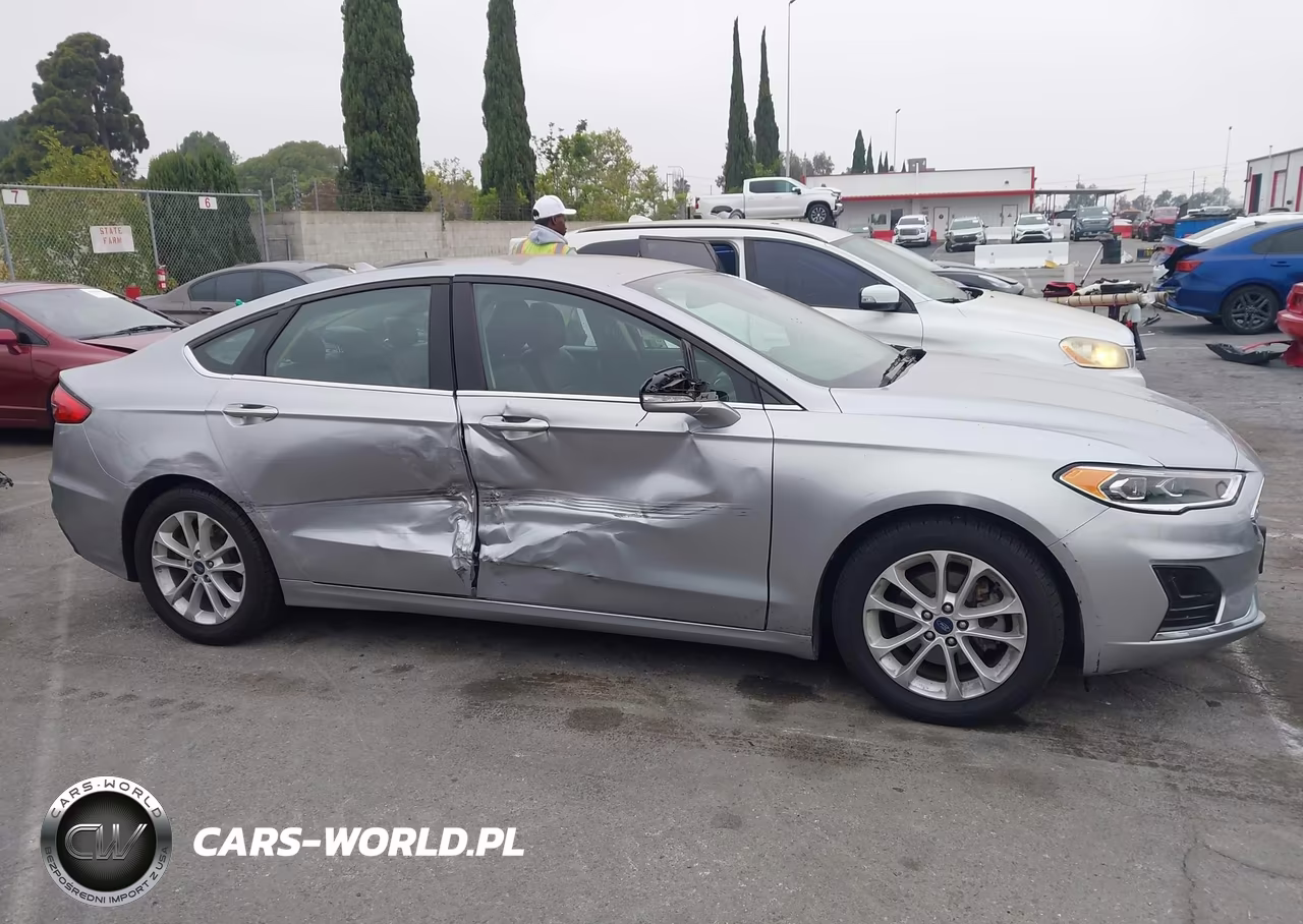 2020 Ford Fusion Hybrid Sel VIN:3FA6P0MU0LR189357 - 13
