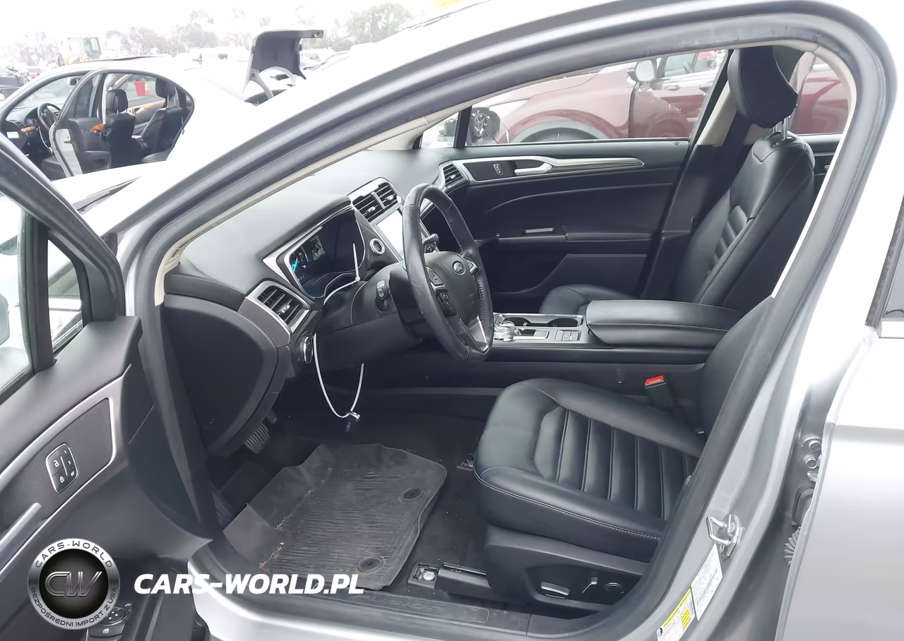 2020 Ford Fusion Hybrid Sel VIN:3FA6P0MU0LR189357 - 5