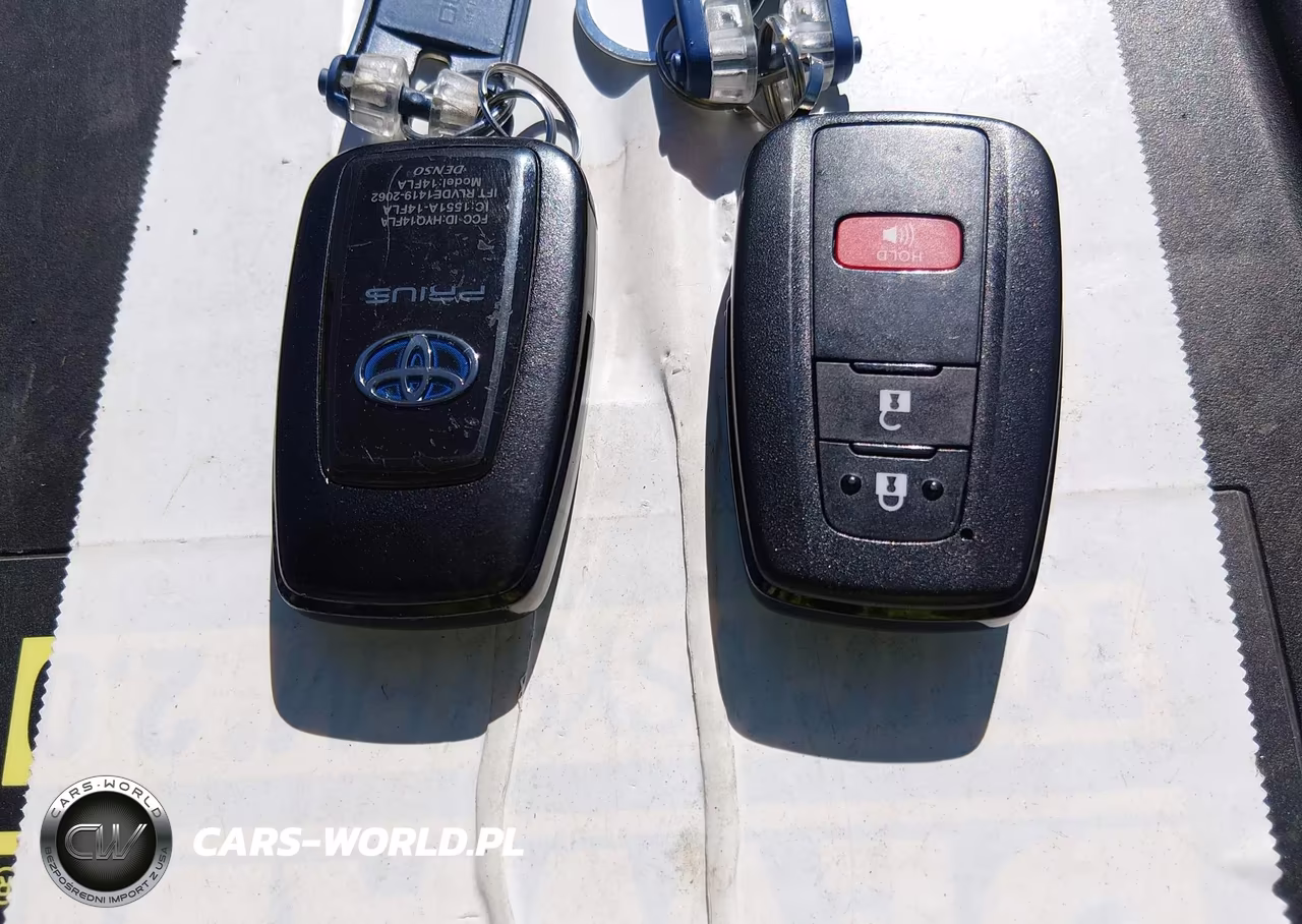 2021 Toyota Prius Le Awd-E VIN:JTDL9MFU0M3026252 - 11