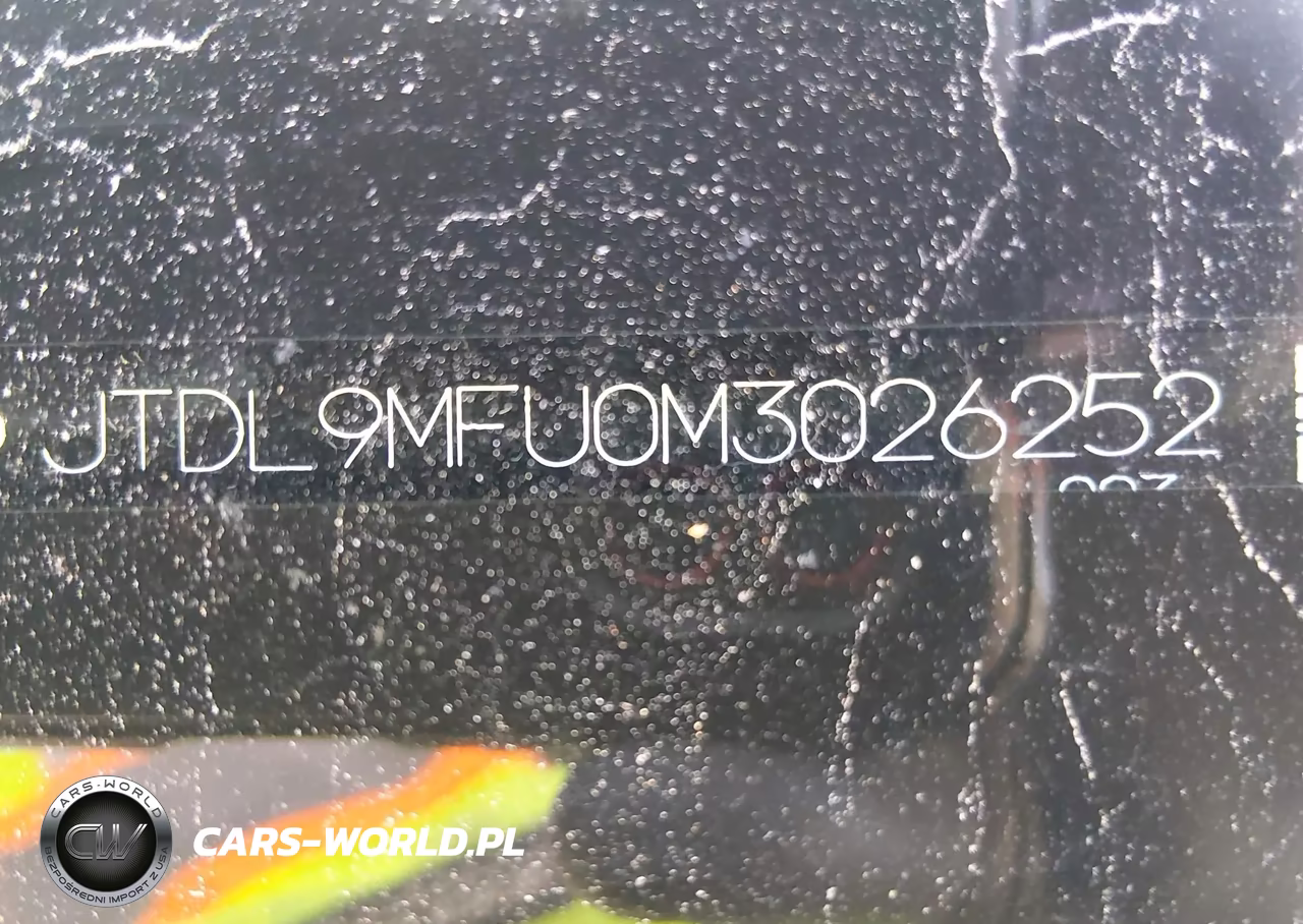 2021 Toyota Prius Le Awd-E VIN:JTDL9MFU0M3026252 - 12