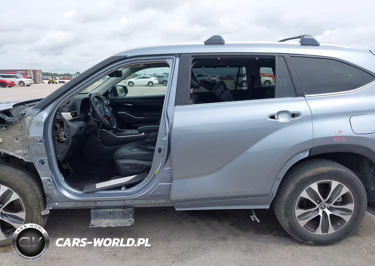 2022 Toyota Highlander Xle VIN:5TDGZRAH3NS112275 - 15