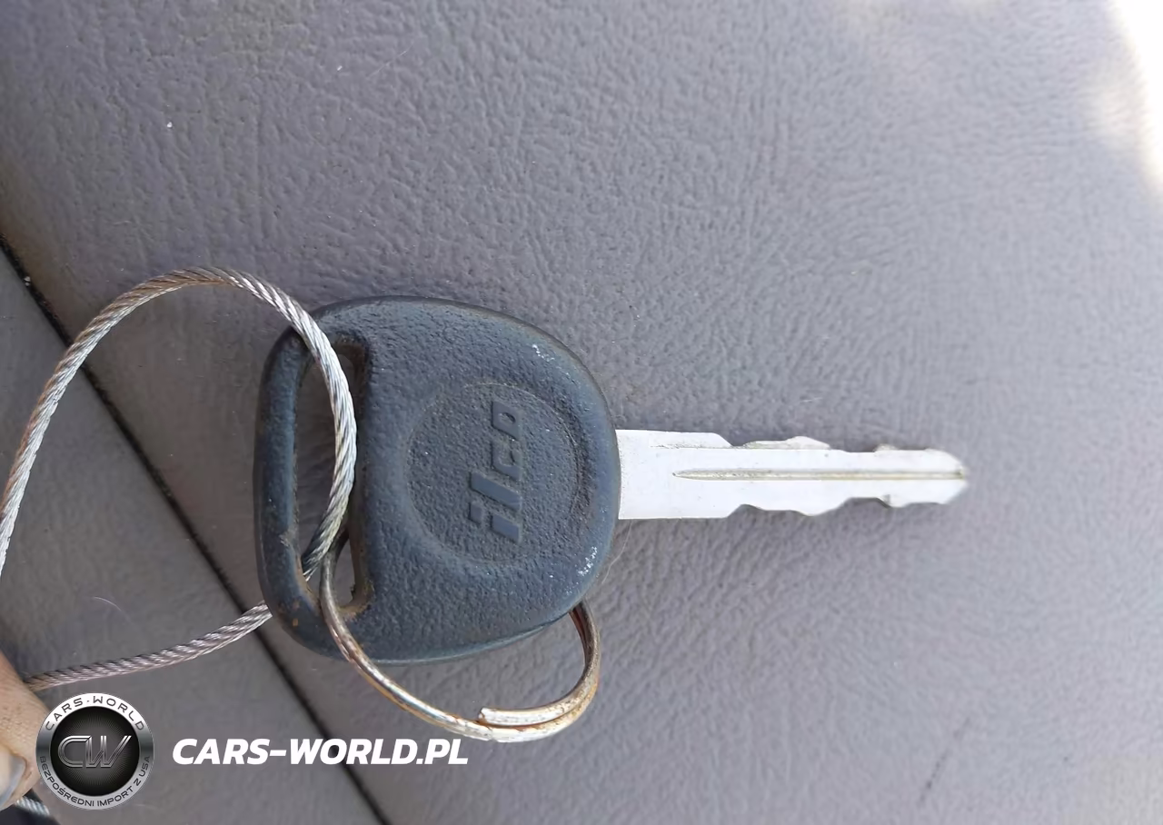 2001 Chevrolet Tahoe Lt VIN:1GNEK13T81J262153 - 11