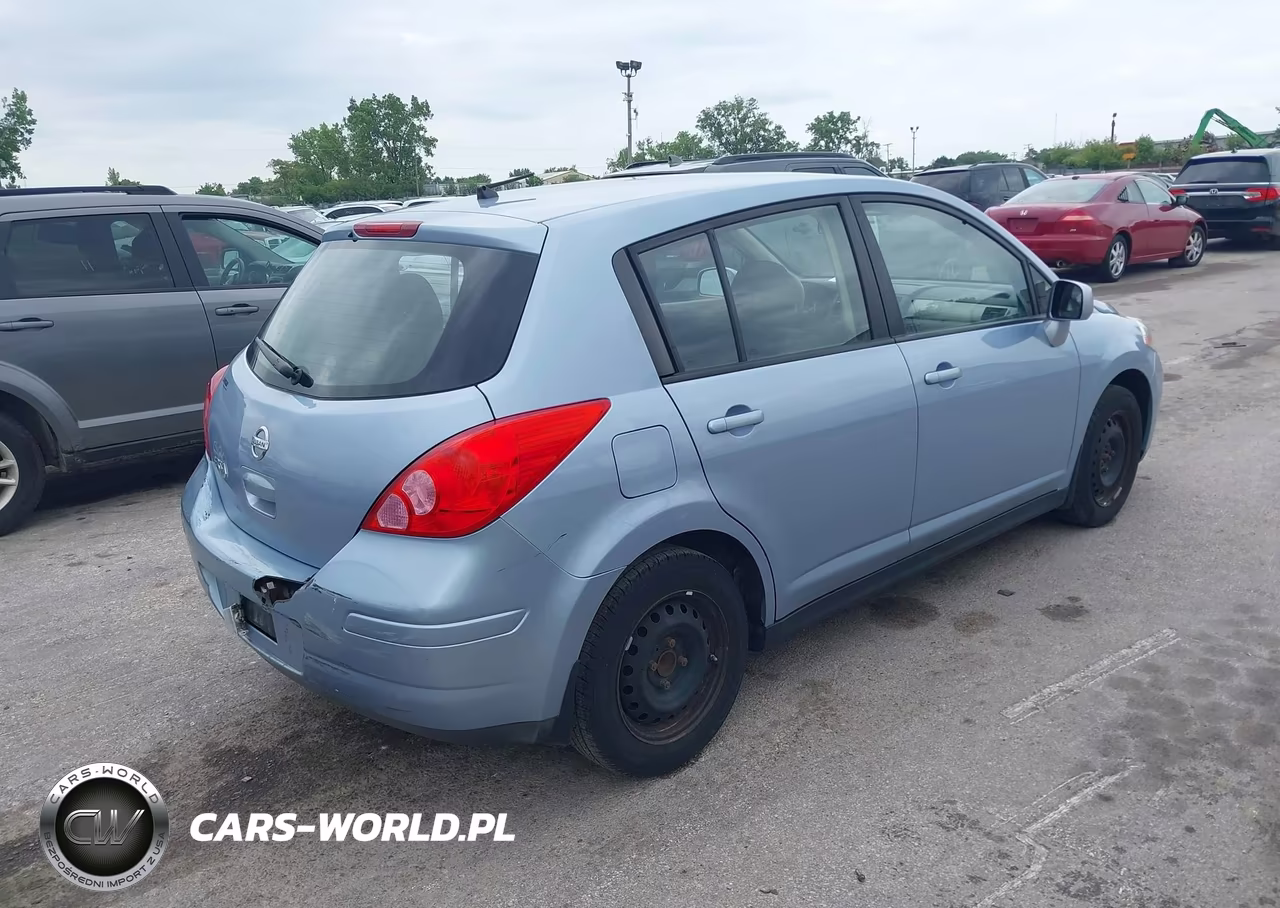 2011 Nissan Versa 1.8S VIN:3N1BC1CP8BL495376 - 4