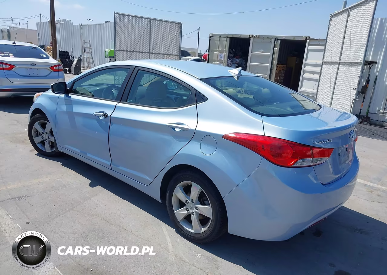 2013 Hyundai Elantra Gls VIN:KMHDH4AEXDU731170 - 3