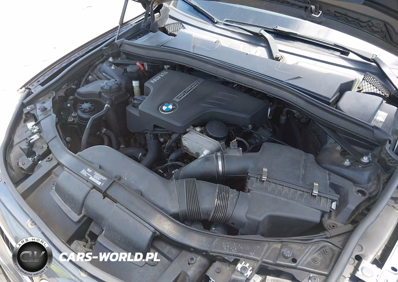 2014 BMW X1 xDrive28I VIN:WBAVL1C5XEVY12696 - 10