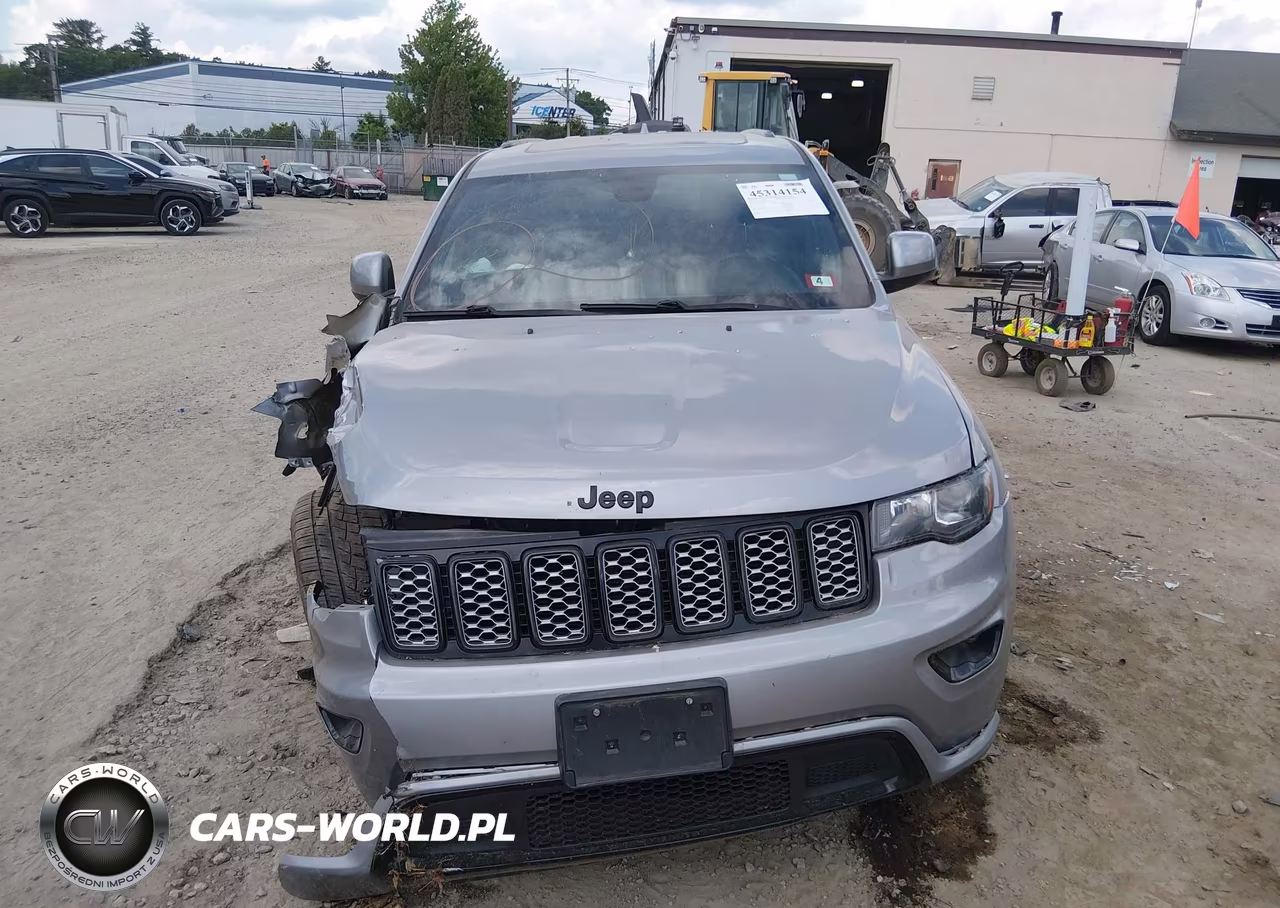 2017 Jeep Grand Cherokee Altitude 4X4 VIN:1C4RJFAG6HC704619 - 12