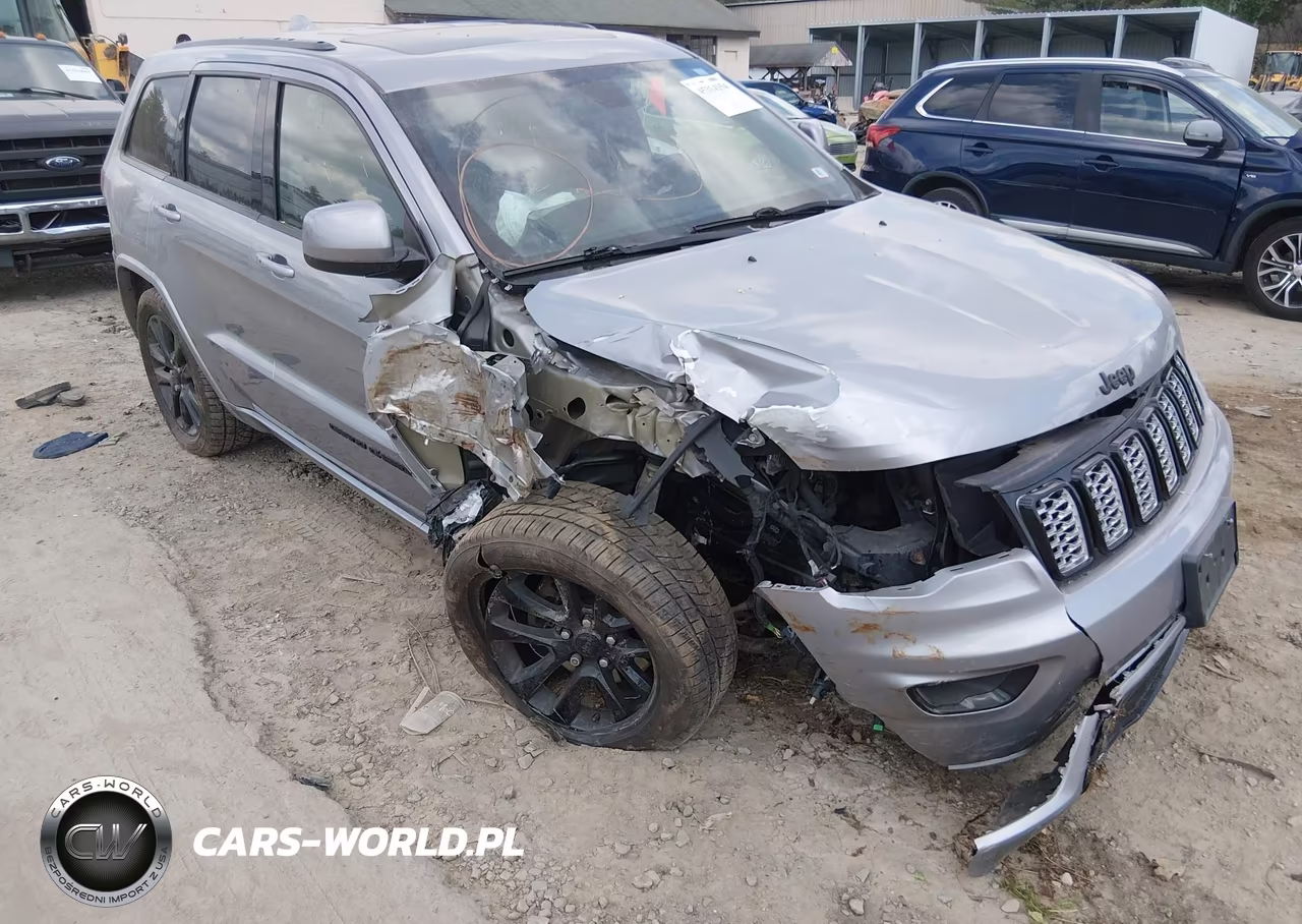 2017 Jeep Grand Cherokee Altitude 4X4 VIN:1C4RJFAG6HC704619 - 6