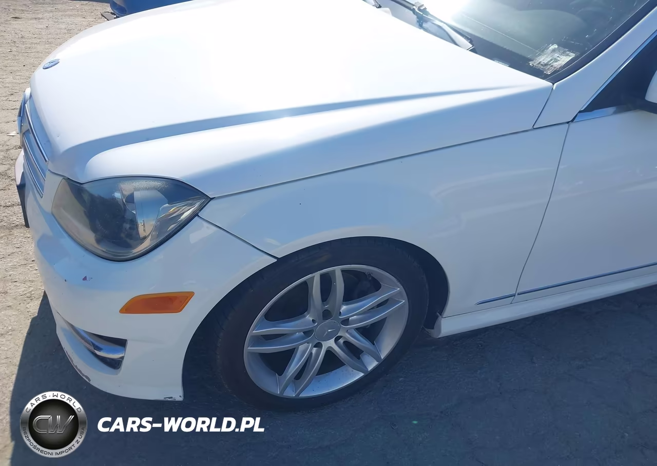 2013 Mercedes-Benz C 250 Sport VIN:WDDGF4HB3DR272057 - 6