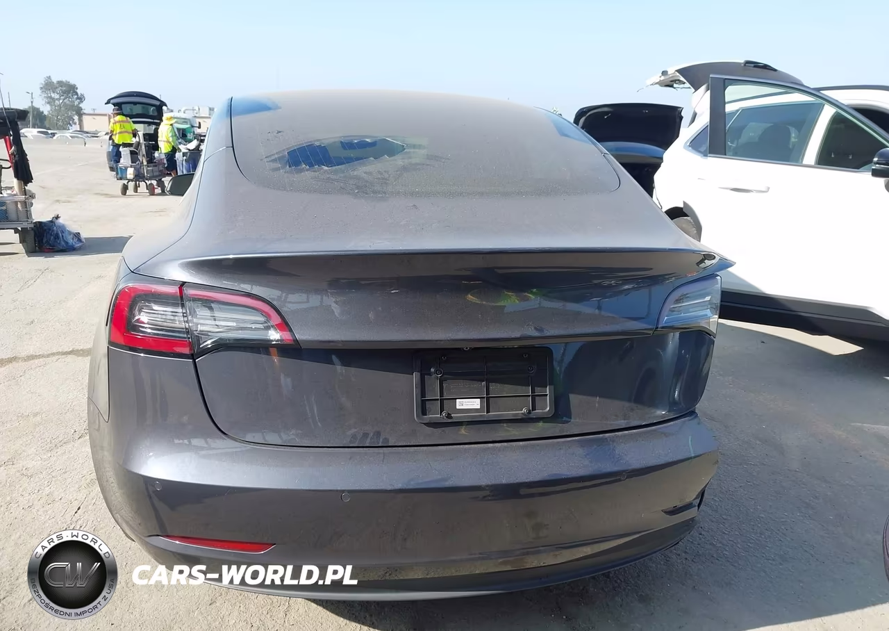 2018 Tesla Model 3 Long Range-Mid Range VIN:5YJ3E1EA3JF158809 - 16