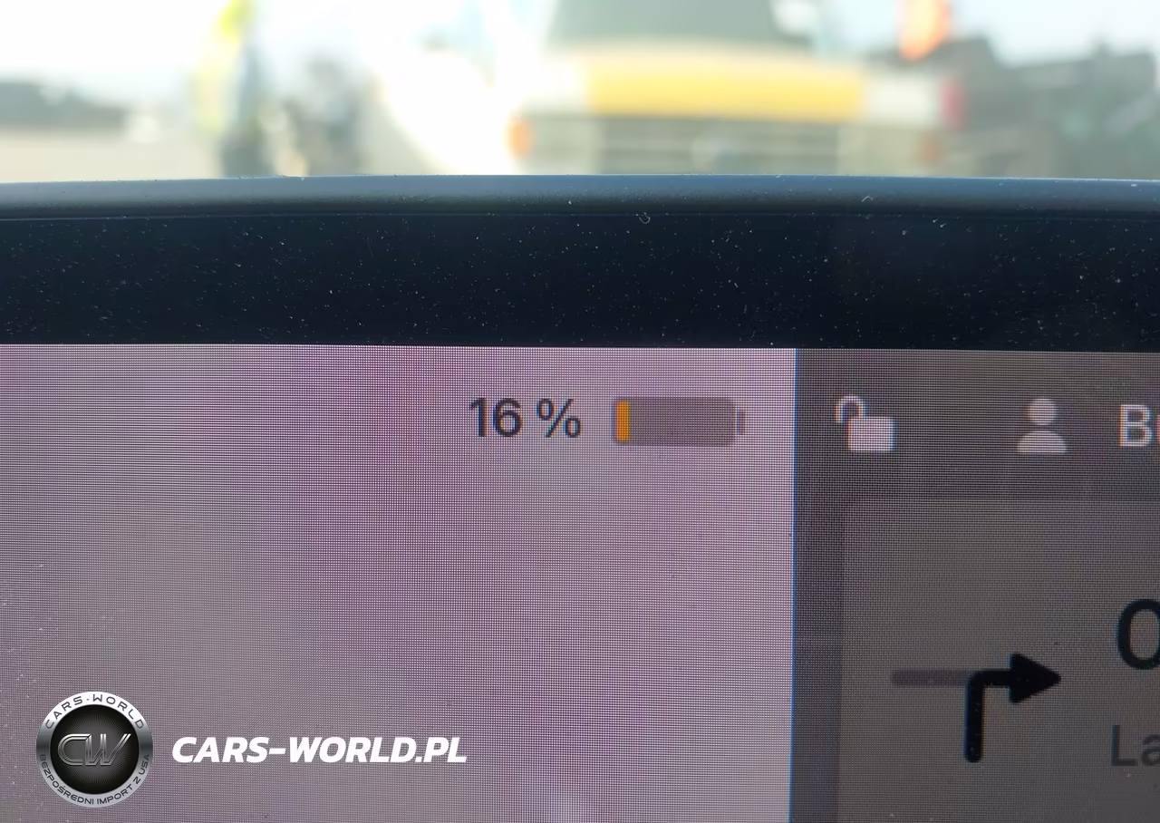 2018 Tesla Model 3 Long Range-Mid Range VIN:5YJ3E1EA3JF158809 - 17