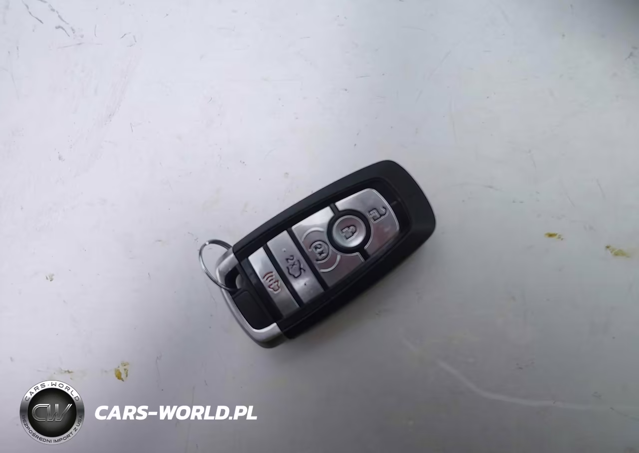 2020 Ford Escape Titanium VIN:1FMCU9J98LUB20172 - 11