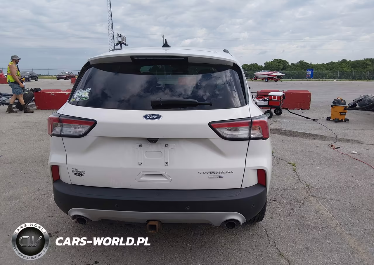 2020 Ford Escape Titanium VIN:1FMCU9J98LUB20172 - 16