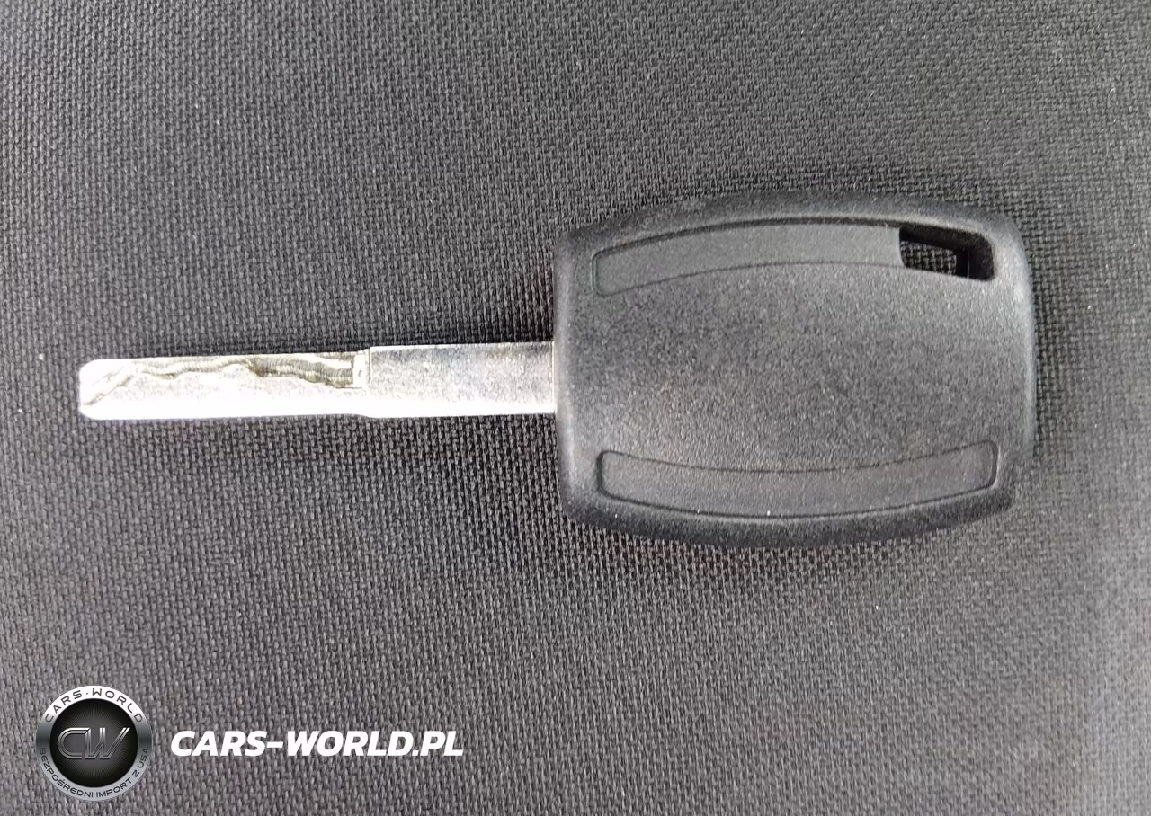 2018 Ford Focus S VIN:1FADP3E22JL311167 - 11