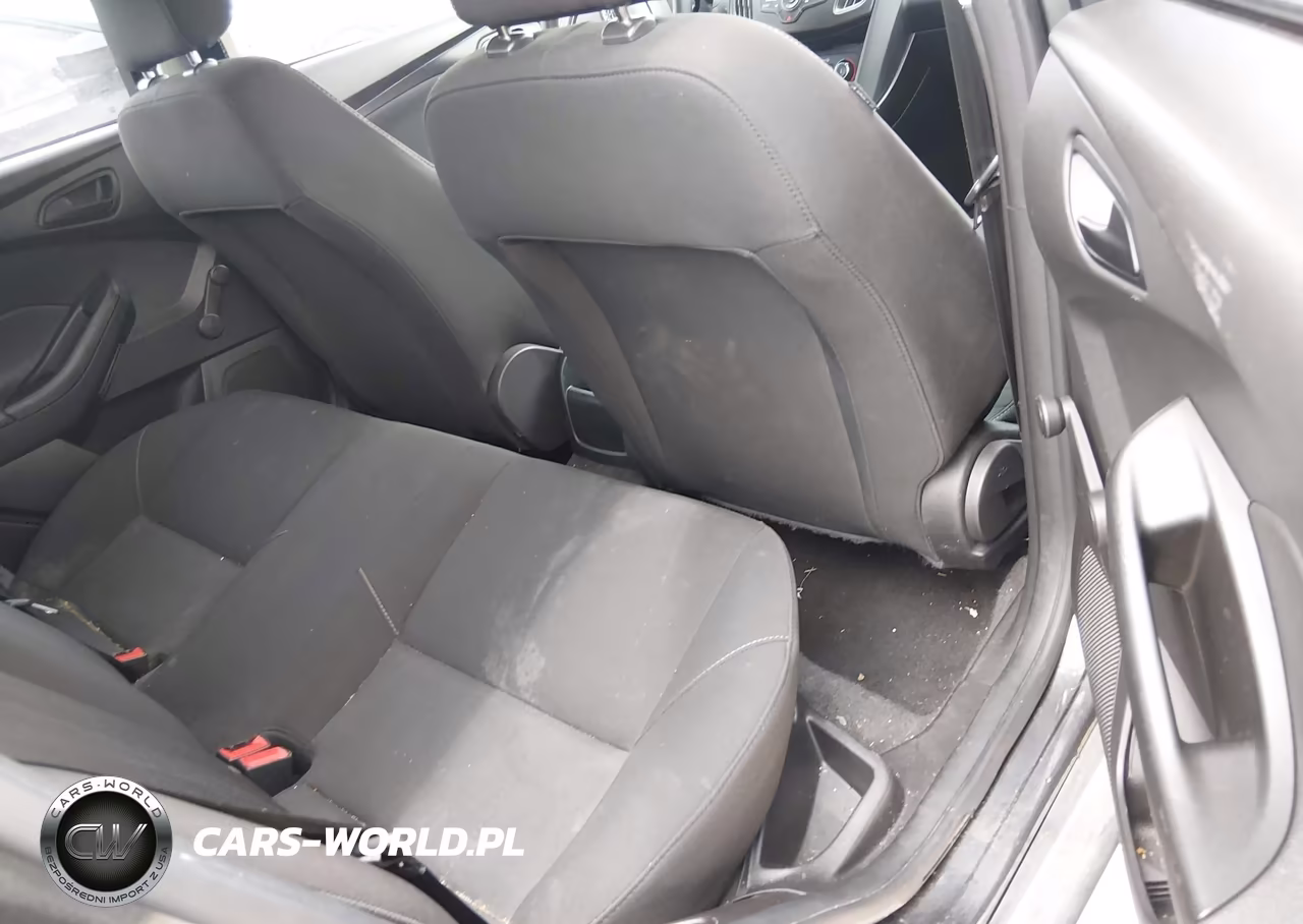 2018 Ford Focus S VIN:1FADP3E22JL311167 - 8