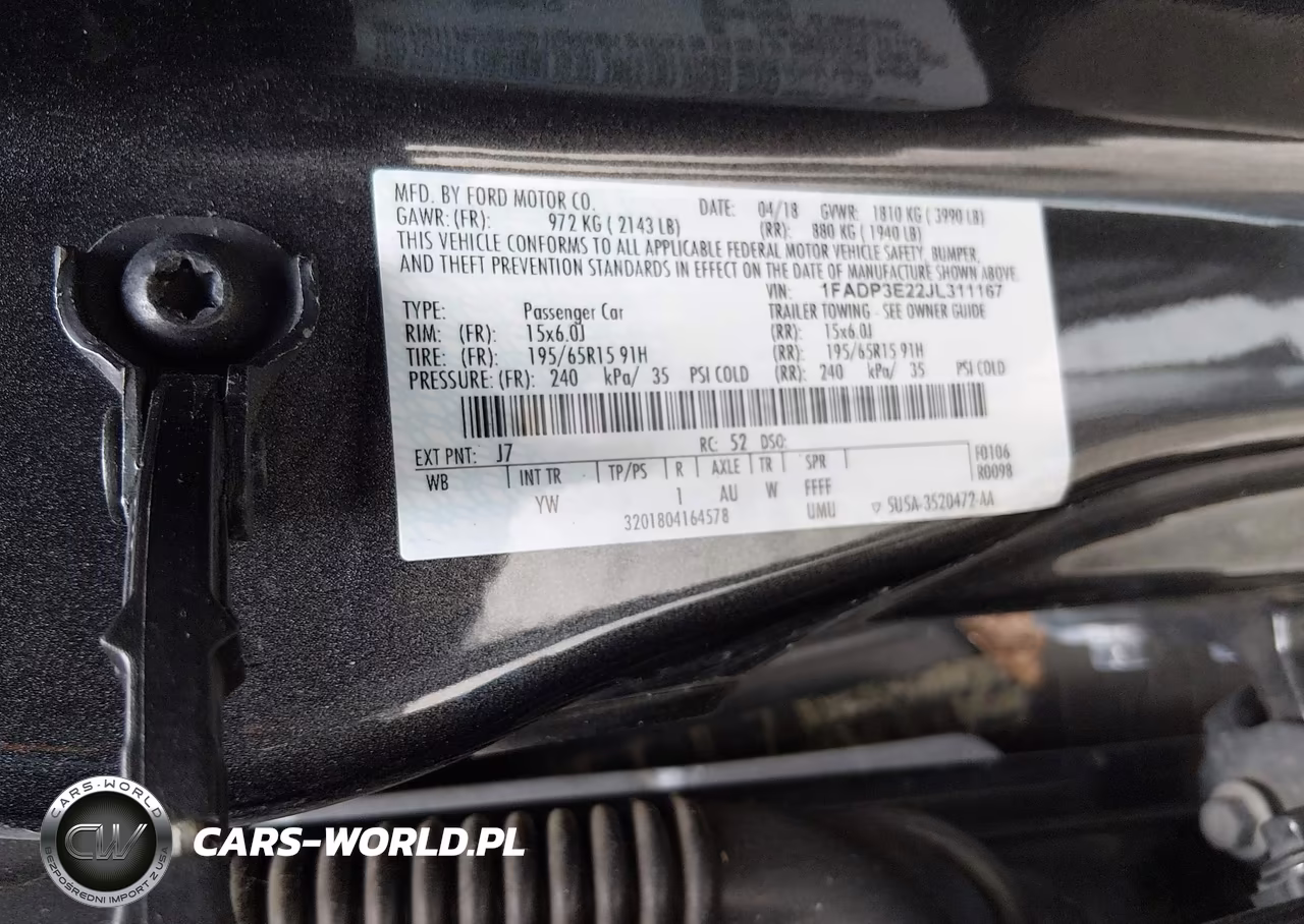 2018 Ford Focus S VIN:1FADP3E22JL311167 - 9