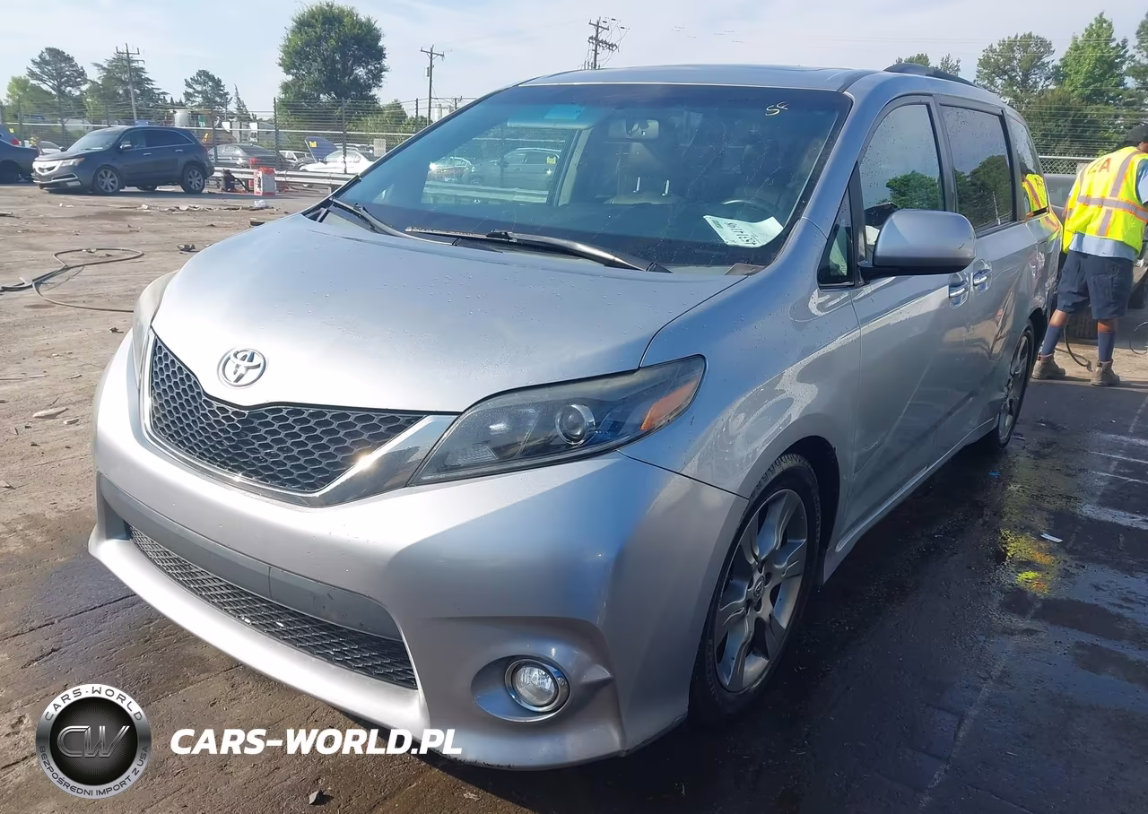 2015 Toyota Sienna Se 8 Passenger VIN:5TDXK3DC2FS529079 - 2