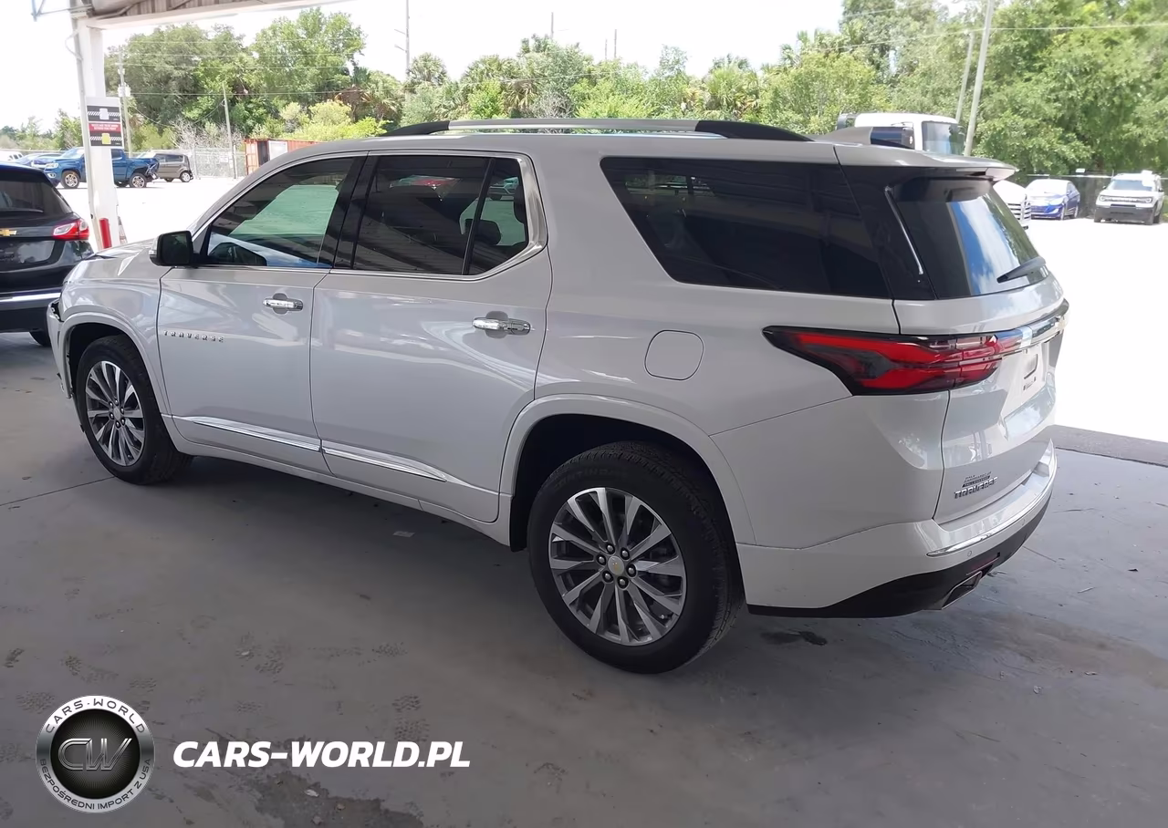 2023 Chevrolet Traverse Fwd Premier VIN:1GNERKKW0PJ274190 - 3