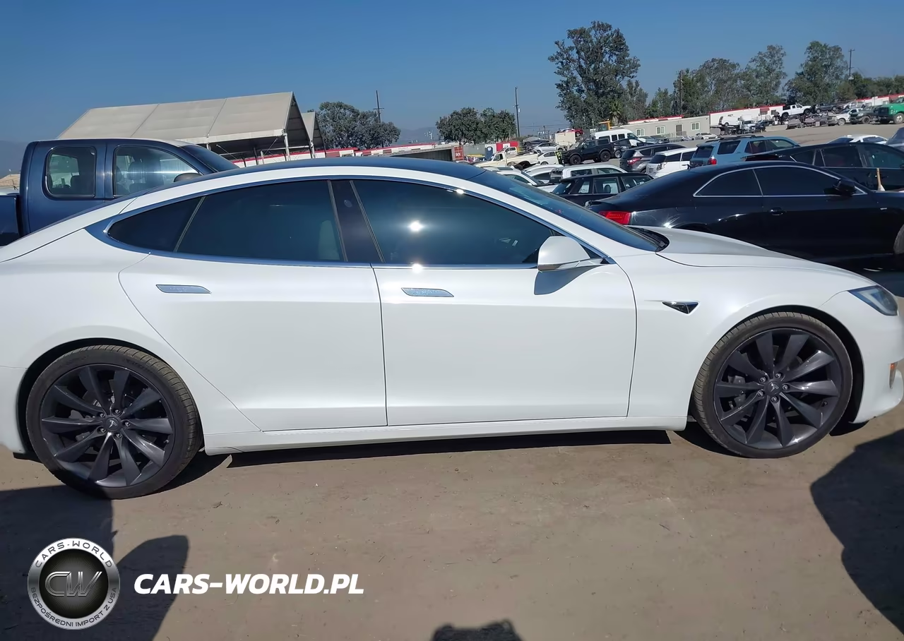 2020 Tesla Model S VIN:5YJSA1E2XLF415452 - 13
