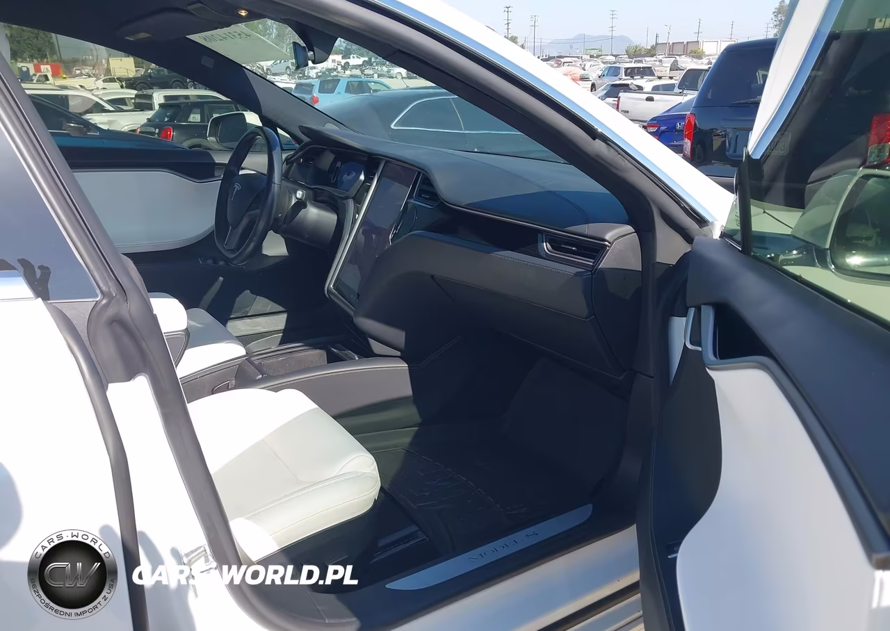 2020 Tesla Model S VIN:5YJSA1E2XLF415452 - 5