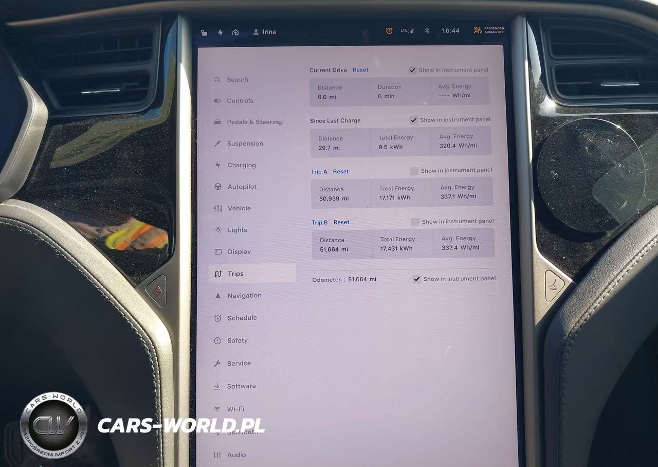 2020 Tesla Model S VIN:5YJSA1E2XLF415452 - 7