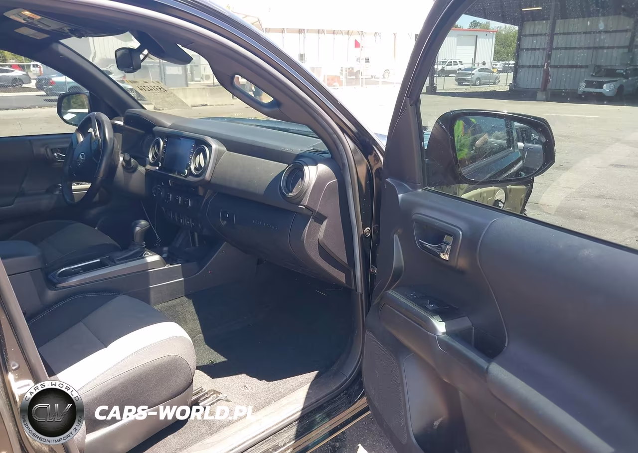 2022 Toyota Tacoma Trd Off Road VIN:3TMCZ5AN8NM518002 - 5