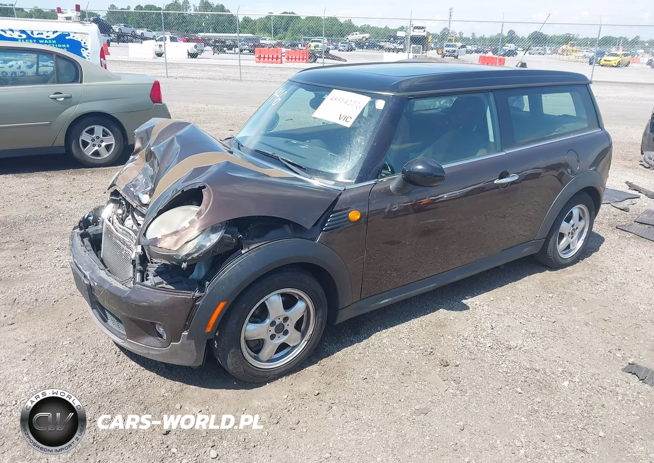 2010 Mini Cooper Clubman VIN:WMWML3C51ATX38128 - 2