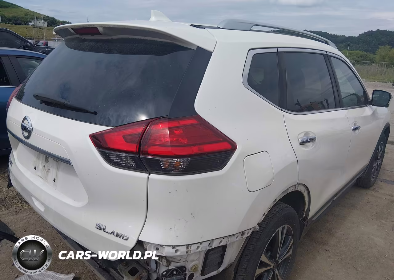 2017 Nissan Rogue Sl VIN:5N1AT2MV2HC761244 - 4