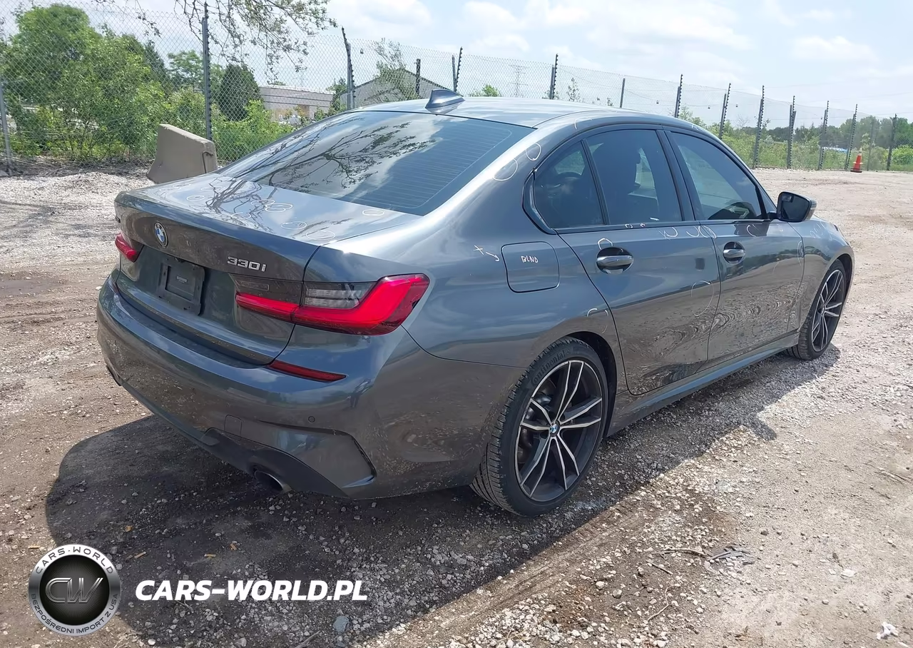 2019 BMW 330I xDrive VIN:WBA5R7C56KAJ81448 - 4