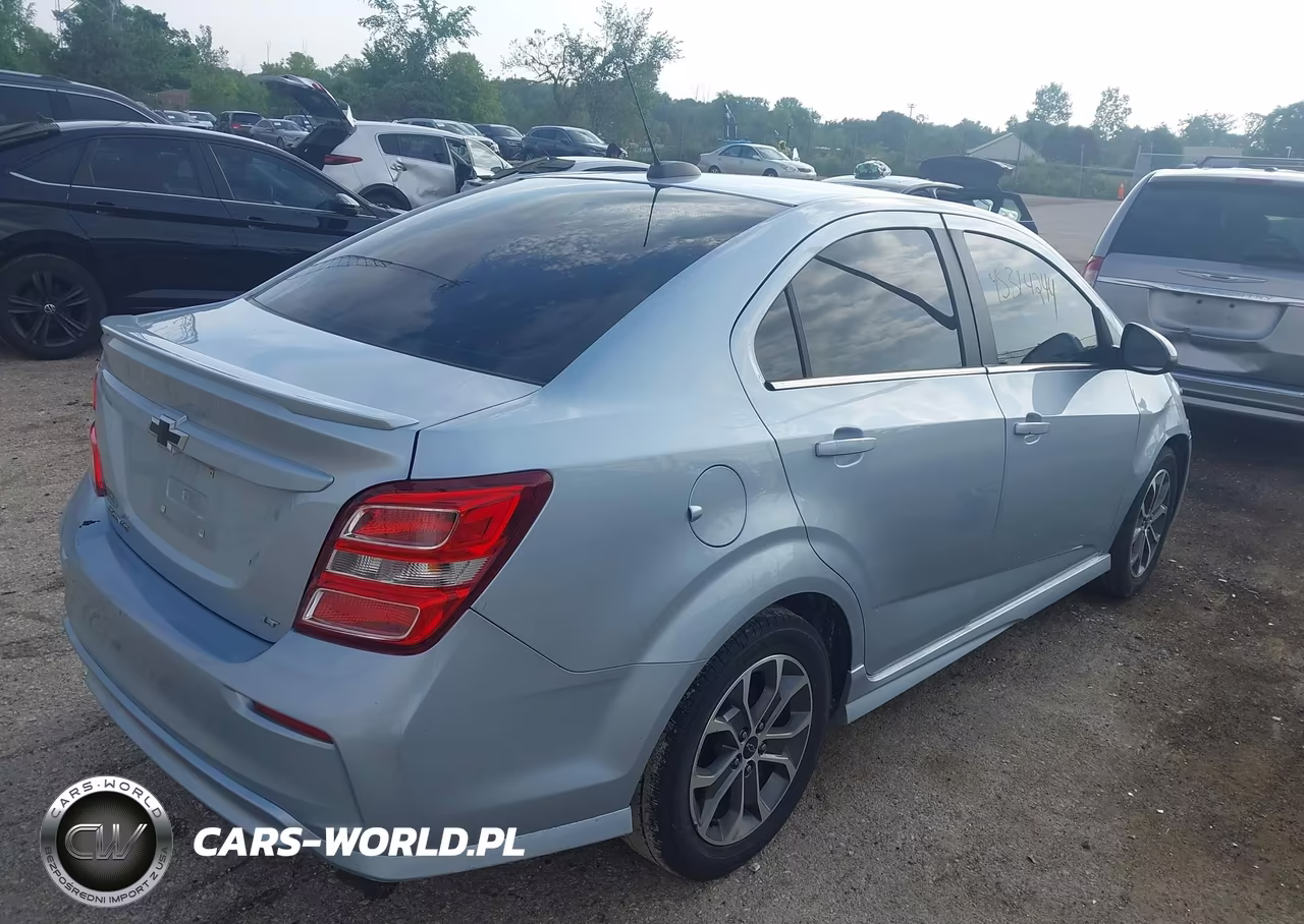 2018 Chevrolet Sonic Lt Auto VIN:1G1JD5SHXJ4133778 - 4