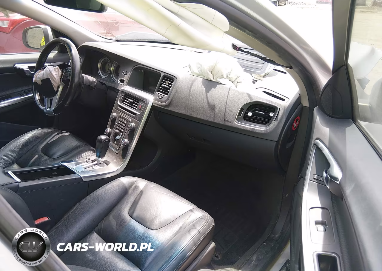2012 Volvo S60 T5 VIN:YV1622FS6C2113382 - 5