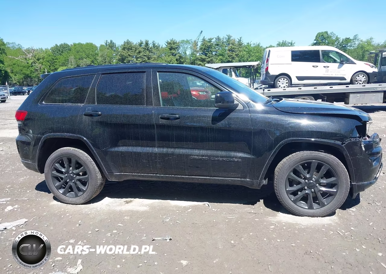2020 Jeep Grand Cherokee Altitude 4X4 VIN:1C4RJFAG6LC122433 - 13
