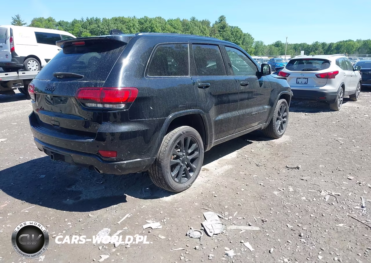 2020 Jeep Grand Cherokee Altitude 4X4 VIN:1C4RJFAG6LC122433 - 4