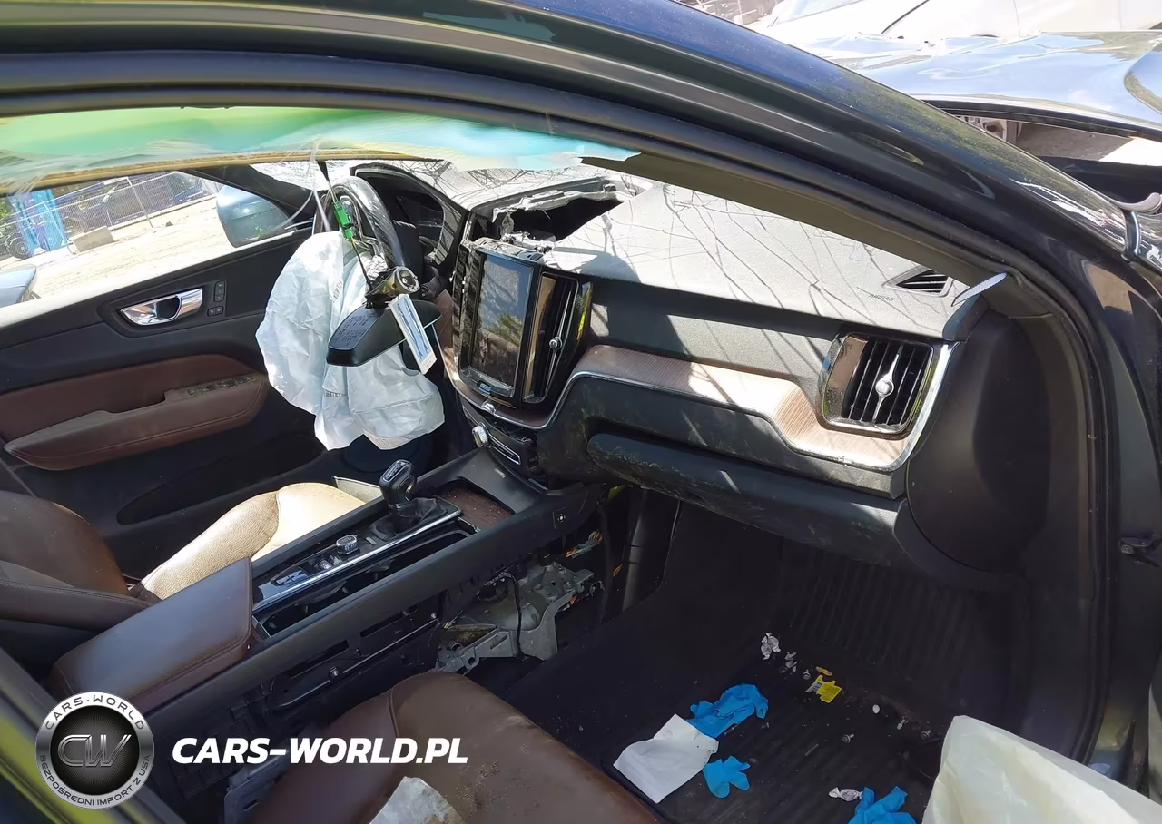 2021 Volvo Xc60 T5 Momentum VIN:YV4102RK3M1845622 - 5