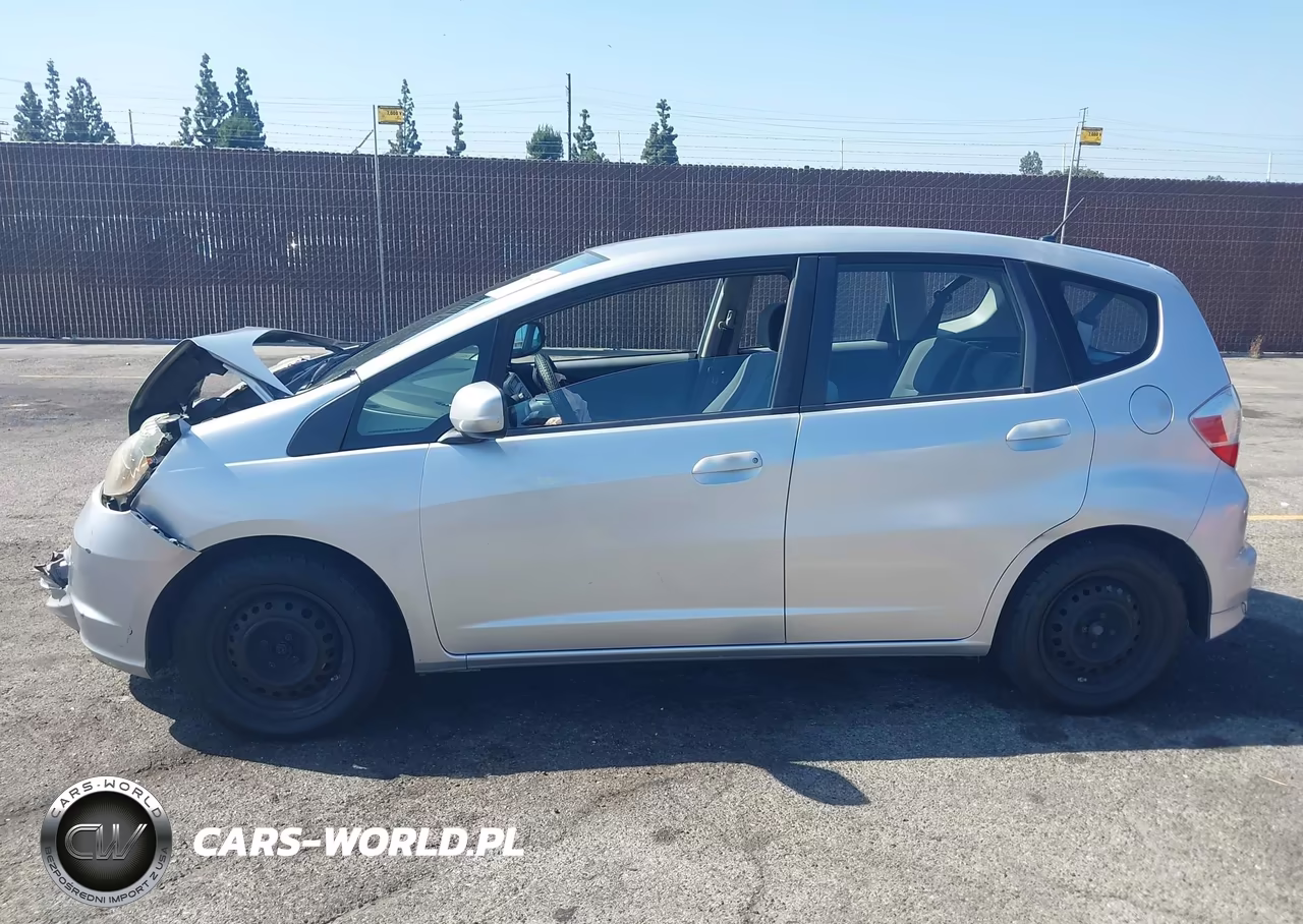 2012 Honda Fit VIN:JHMGE8H33CC025313 - 14