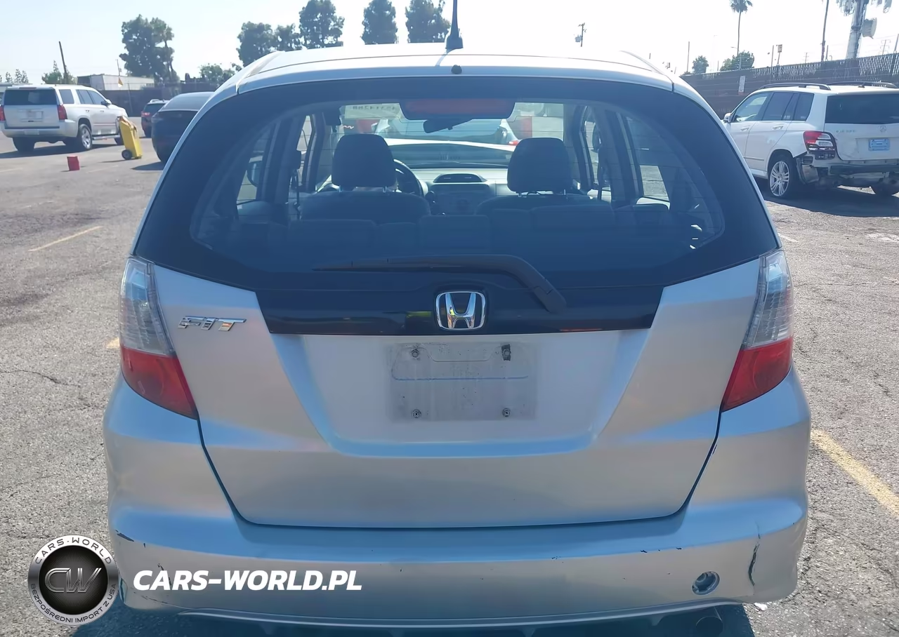 2012 Honda Fit VIN:JHMGE8H33CC025313 - 16