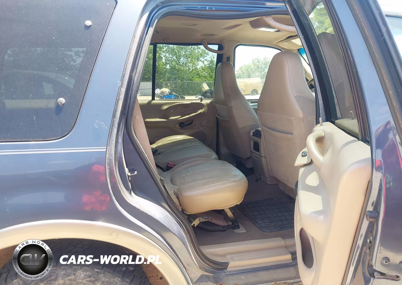 2001 Ford Expedition Eddie Bauer VIN:1FMFU18L91LA52998 - 8