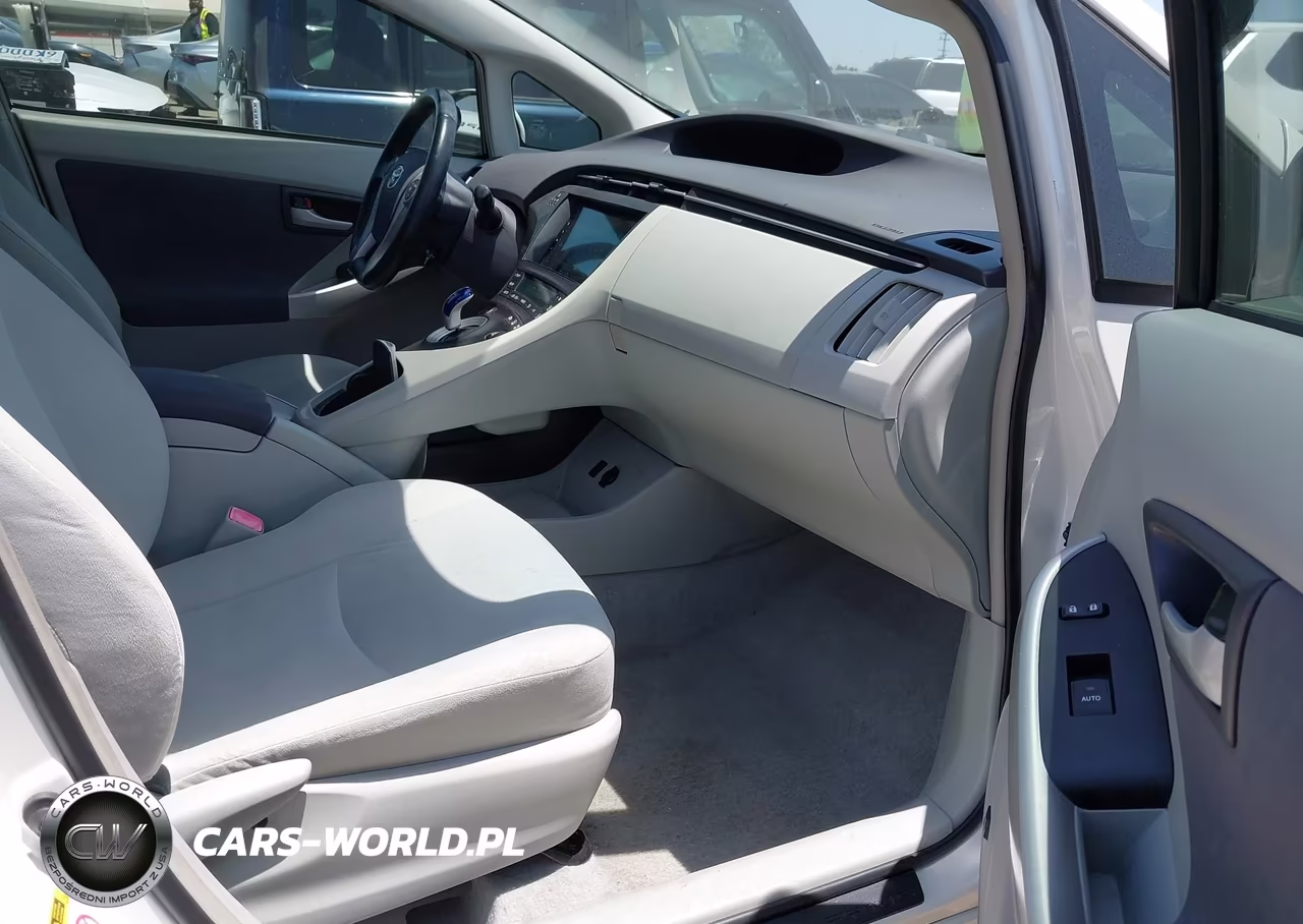 2010 Toyota Prius Iii VIN:JTDKN3DU8A0035346 - 5