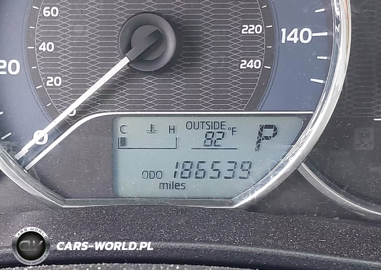2016 Toyota Corolla Le VIN:2T1BURHE9GC606236 - 16