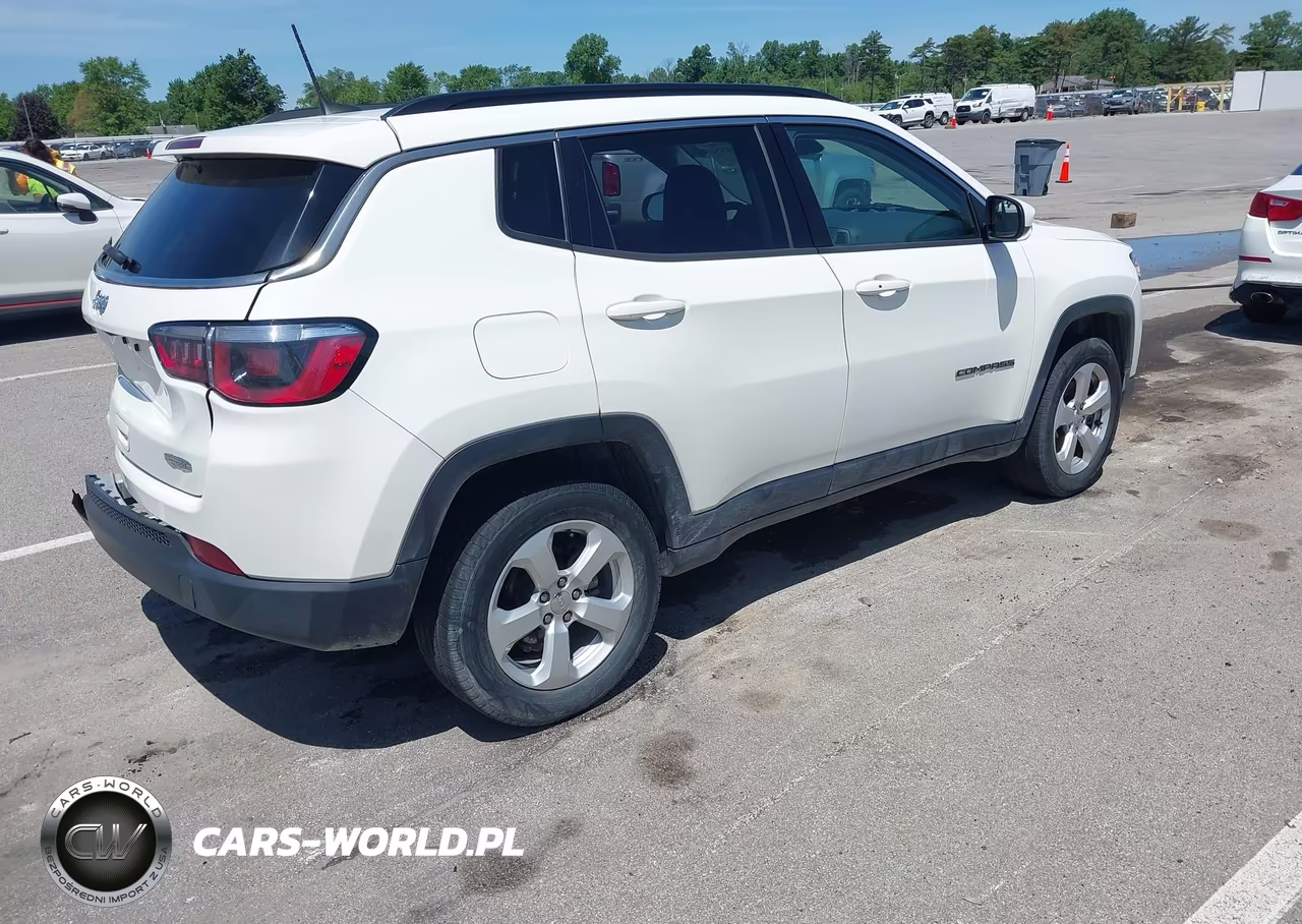 2020 Jeep Compass Latitude 4X4 VIN:3C4NJDBB1LT143233 - 4