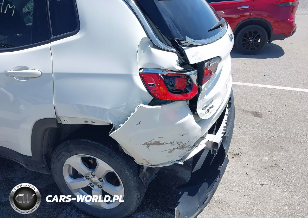 2020 Jeep Compass Latitude 4X4 VIN:3C4NJDBB1LT143233 - 6