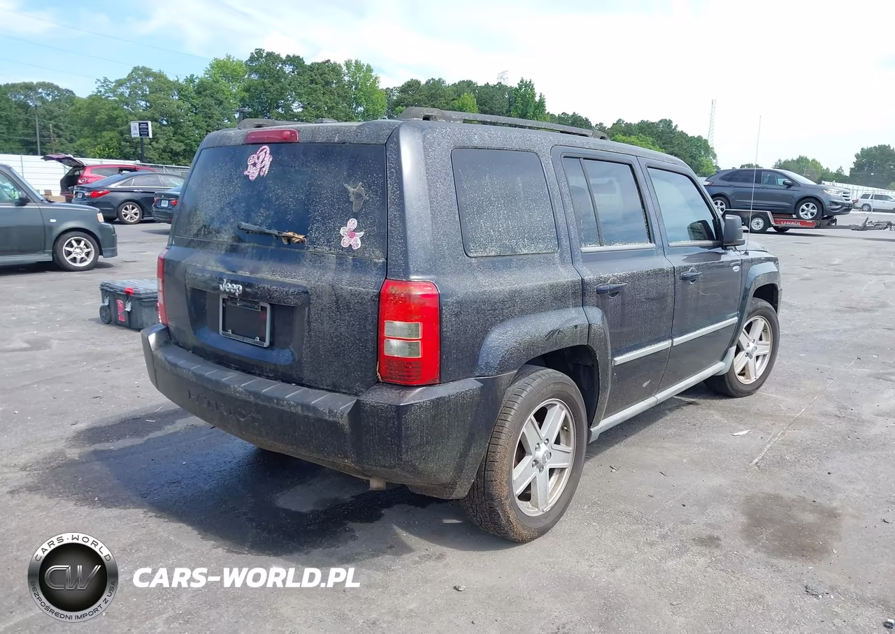 2010 Jeep Patriot Sport VIN:1J4NT1GA8AD677075 - 4