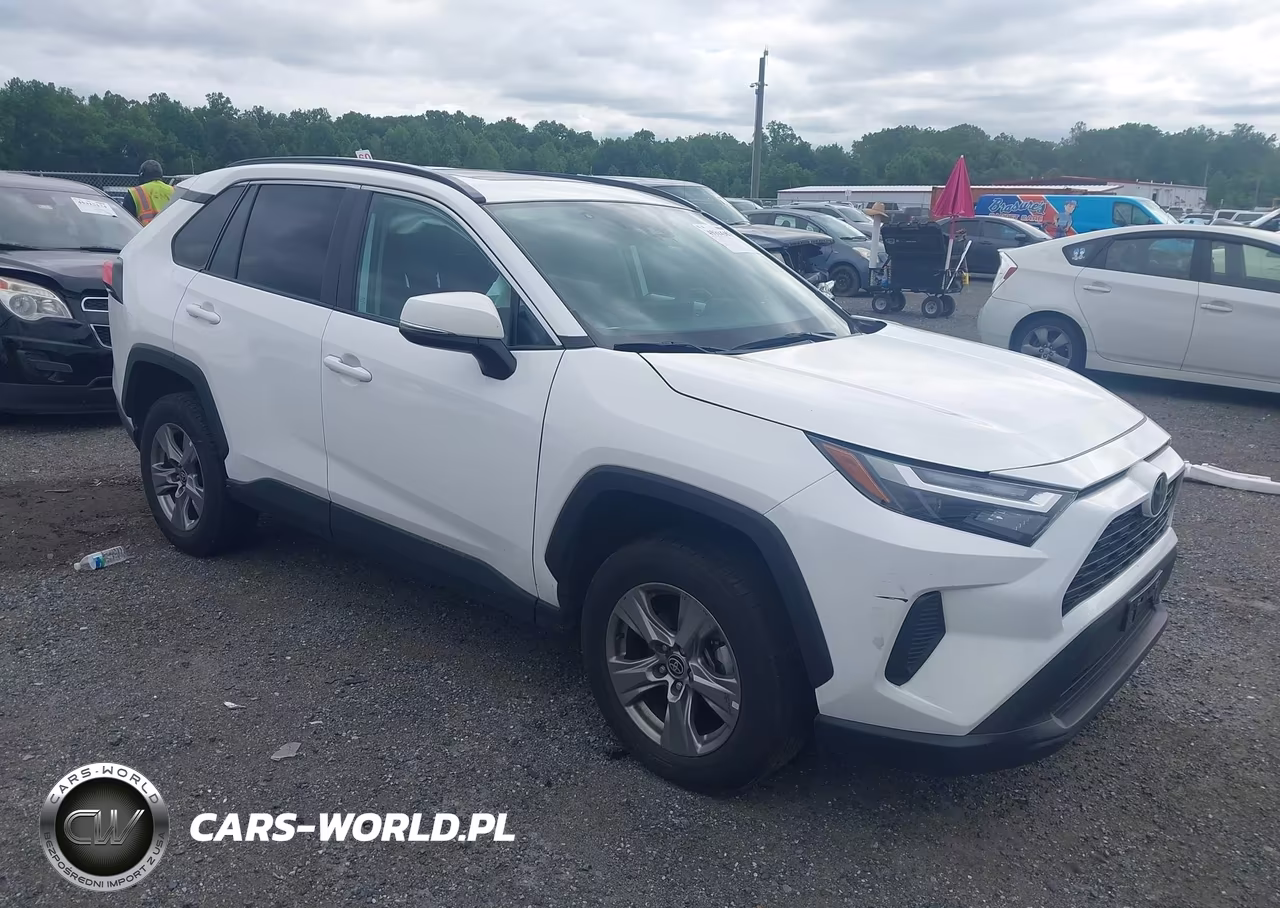 2024 Toyota Rav4 Xle – zdjęcie 1 z 15