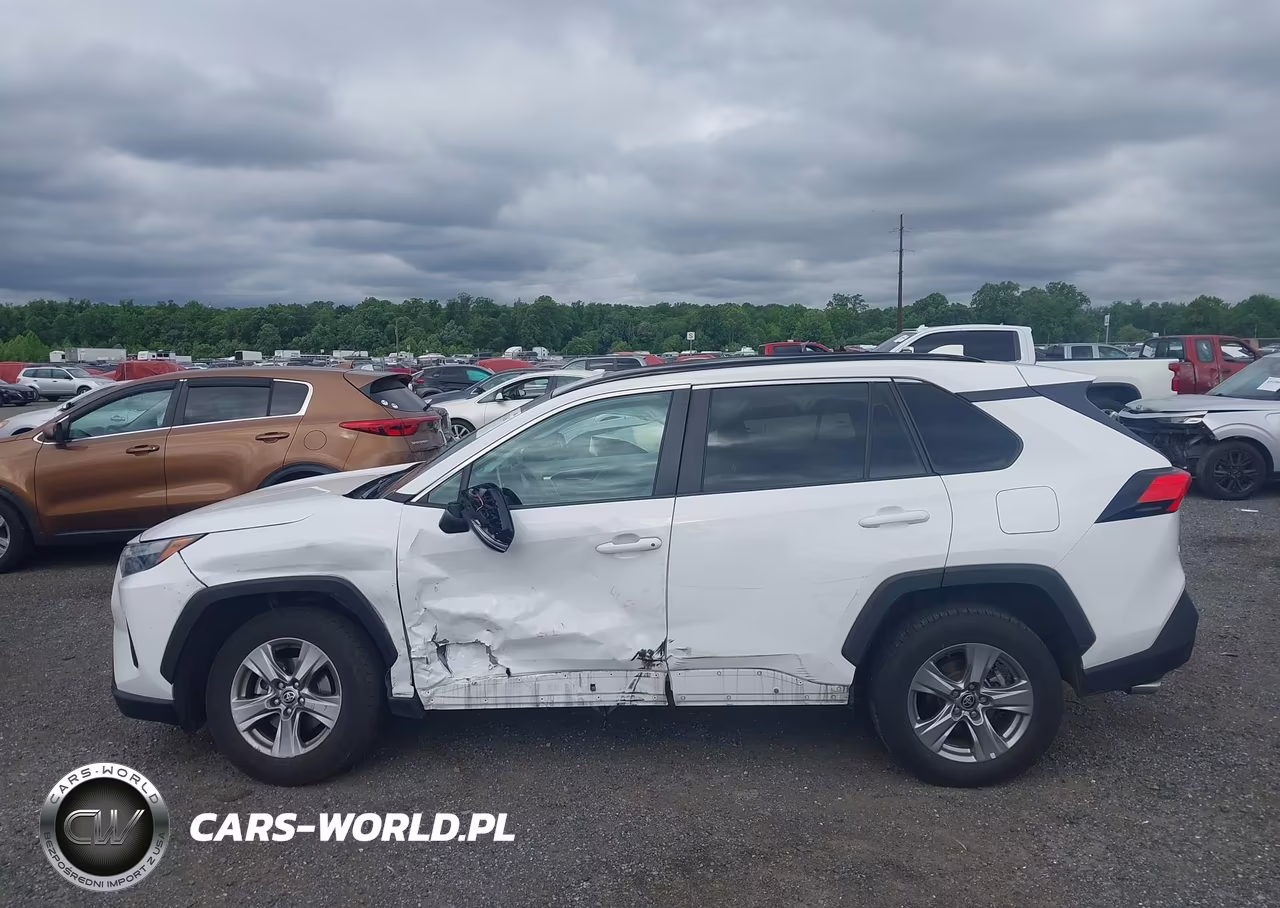 2024 Toyota Rav4 Xle VIN:2T3P1RFV1RC418161 - 13