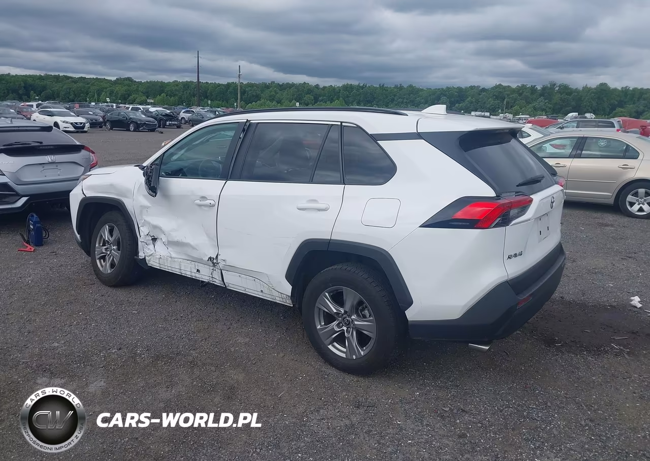 2024 Toyota Rav4 Xle VIN:2T3P1RFV1RC418161 - 3