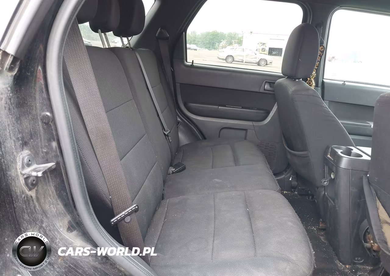 2010 Ford Escape Xlt VIN:1FMCU0D75AKB90131 - 8