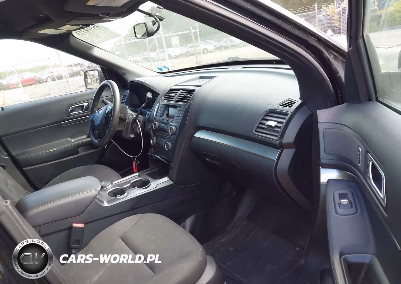 2018 Ford Police Interceptor Utility VIN:1FM5K8AR4JGC35386 - 5