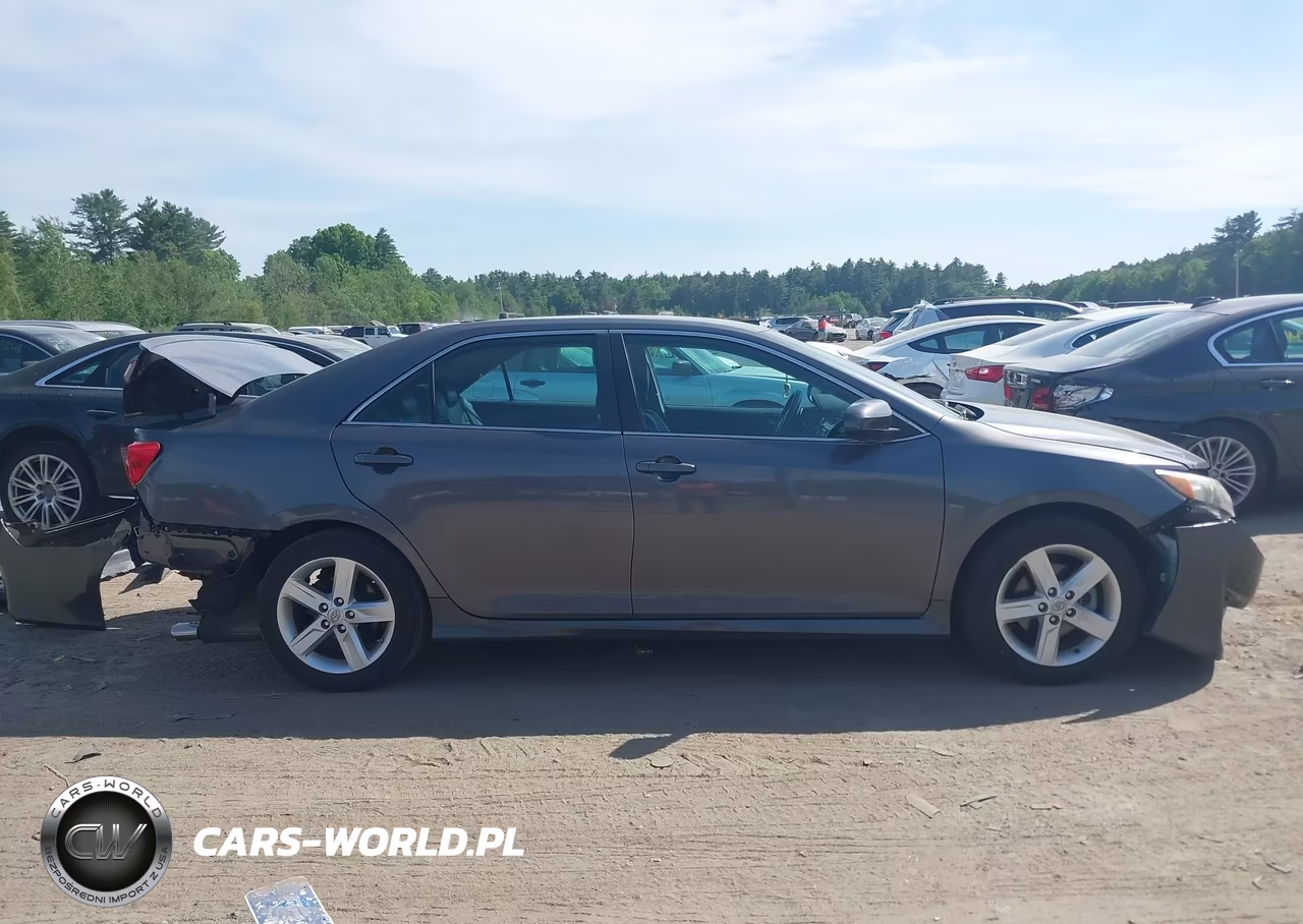 2014 Toyota Camry Se VIN:4T1BF1FK1EU323166 - 14